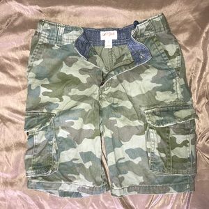 Cat & Jack camo cargo shorts